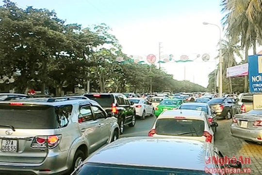 Nghệ An: 3 tuần có hơn 1000 xe ô tô đăng ký mới