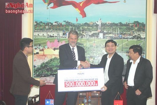 Nghệ An đón nhà đầu tư  'xông đất' đầu năm Đinh Dậu 2017