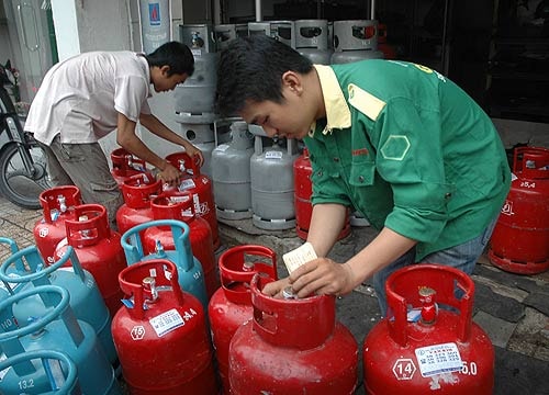 Gas tăng giá 28.000 đồng mỗi bình 12kg