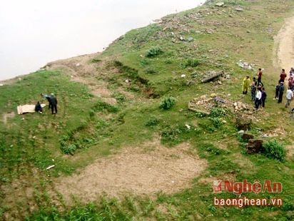 Thêm cháu bé 3 tuổi tử vong trong vụ tai nạn nghiêm trọng ở cầu Rộ