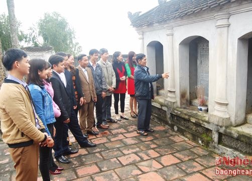 Thăm 3 địa chỉ đỏ cách mạng trên đất Thanh Chương