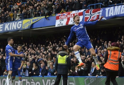 Chelsea đánh bại Arsenal, thẳng tiến tới ngôi vô địch