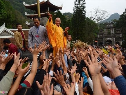 Sở VH&TT Hà Nội gửi công văn hỏa tốc chấn chỉnh lễ hội Chùa Hương