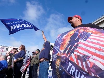 Bộ Tư pháp Mỹ khiếu nại để bảo vệ lệnh cấm nhập cảnh của Trump