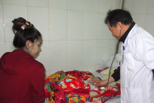 Bùng phát bệnh thủy đậu ở trẻ em lúc giao mùa