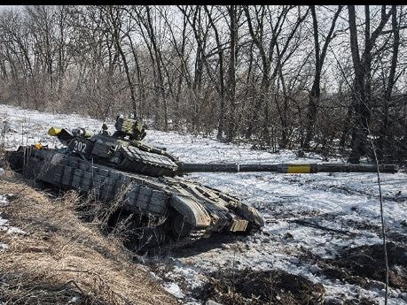 Thư ký báo chí của ông Putin: Nga không đưa xe tăng vào Donbass
