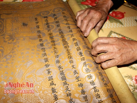 Chiêm ngưỡng bộ đồ cổ 'độc nhất vô nhị"