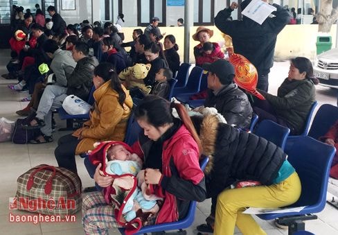 Nghệ An: Gần 1.000 trẻ mắc bệnh 'thời tiết' do trời rét đột ngột