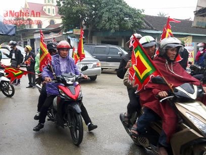 Luật sư nói gì về hành vi cản trở giao thông, đập phá xe của lực lượng chức năng?