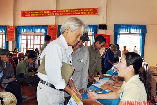 Đảm bảo chế độ cho cán bộ nghỉ hưu trước tuổi