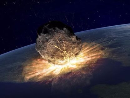 Thiên thạch hình củ lạc dài gần nửa cây số có thể va vào Trái Đất