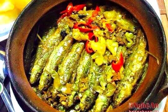 Đặc sản cá còm kho nghệ