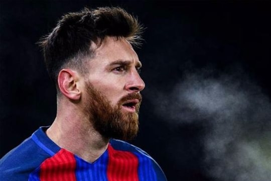 Messi dẫn đầu cuộc đua Giày vàng, bỏ xa Ronaldo