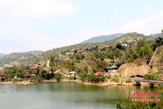 Thiếu nước sạch giữa vùng hồ thủy điện Khe Bố