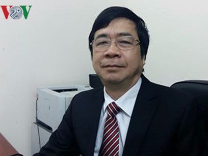 Lười học tập lý luận cũng là biểu hiện của suy thoái tư tưởng