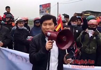 'Chúng con cầu nguyện cho linh mục Thục nhận ra mình đang làm trái với đạo Chúa'