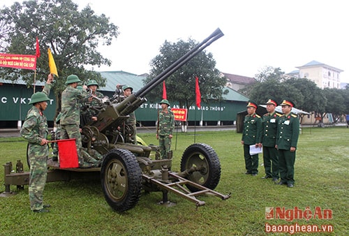 Lữ đoàn Phòng không 283 ra quân huấn luyện