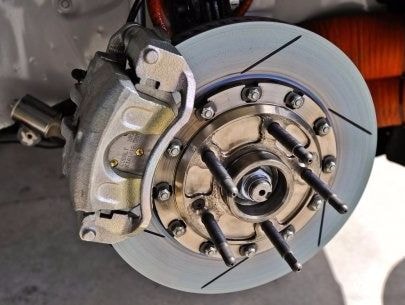 Những mùi lạ của ô tô đang cảnh báo xe bạn gặp vấn đề?