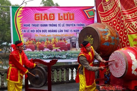 Sôi nổi hội thi trống tế tại Lễ hội đền Đức Hoàng