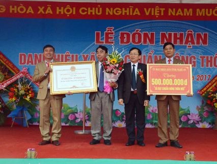 Xã Nam Cường (Nam Đàn) đón Bằng công nhận xã đạt chuẩn Nông thôn mới