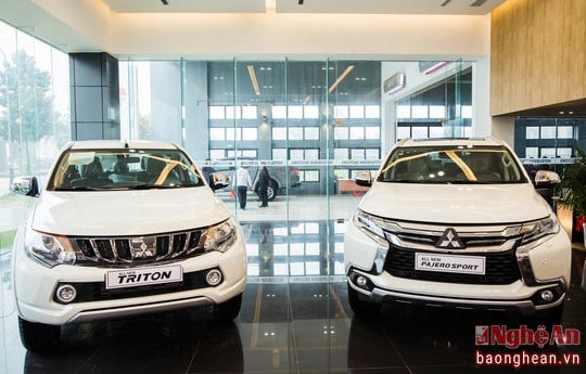 Mitsubishi Triton MIVEC và Pajero Sport thế hệ mới ra mắt khách hàng miền Trung