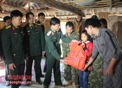 Hơn 32.000 đối tượng có Bằng khen được chi trả trợ cấp một lần