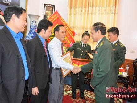 Trao tặng 91 kỷ niệm chương 'Vì chủ quyền an ninh biên giới Tổ quốc'