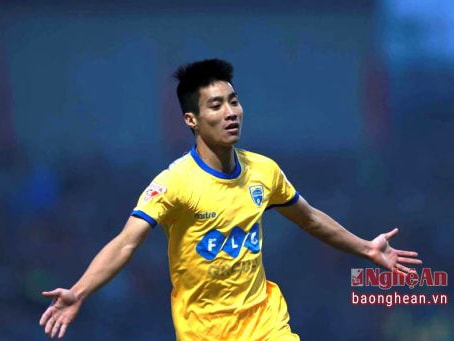 FLC Thanh Hóa đau đầu vì mất nhạc trưởng Hoàng Văn Bình