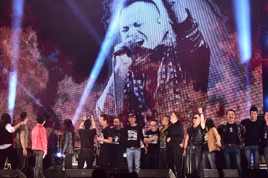 Đêm nhạc nhớ Trần Lập: Lửa ấm soi lối về