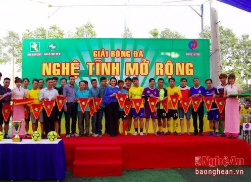20 đội bóng tranh tài tại giải Nghệ Tĩnh mở rộng lần 3