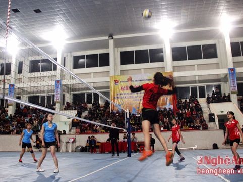 32 đội tuyển tham dự Giải bóng chuyền Đại học Vinh