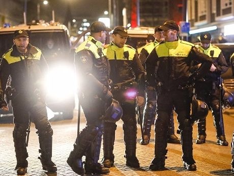 Hà Lan trục xuất bộ trưởng Thổ Nhĩ Kỳ