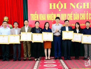 Cần tăng cường tiếp xúc, đối thoại với nhân dân