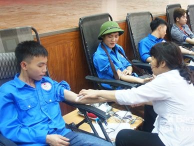 Sôi nổi ngày hội 'Hiến máu cứu người' trường Việt - Hàn