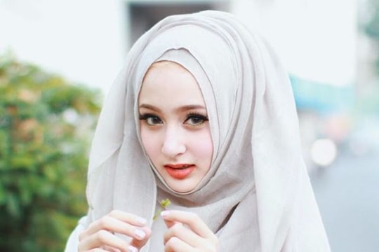 Ra mắt tạp chí thời trang đầu tiên dành cho phụ nữ Hồi giáo