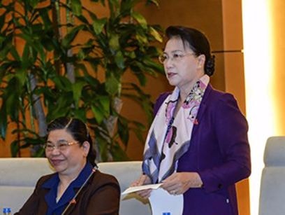 Chủ tịch Quốc hội: Ai chịu trách nhiệm về 4.000 đường ngang trái phép?