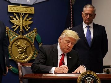 Thẩm phán liên bang Mỹ chặn sắc lệnh cấm nhập cảnh thứ hai của Trump