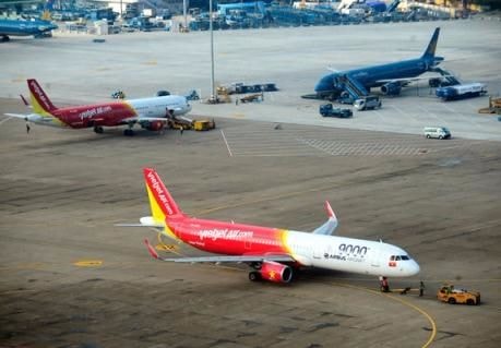 Cục hàng không đề xuất tăng giá dịch vụ giờ cao điểm