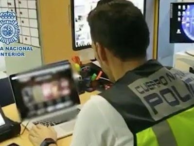 Phá đường dây bán trinh giá hơn 5.000 USD