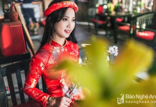 Nhan sắc những cô gái đẹp nhất trong lễ hội mùa xuân ở xứ Nghệ