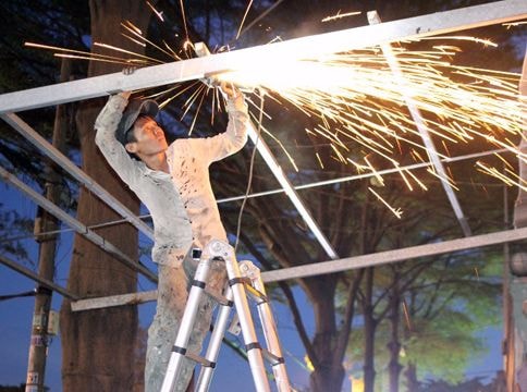 Nữ chủ tịch phường ở Sài Gòn 'mạnh tay' với tái chiếm vỉa hè