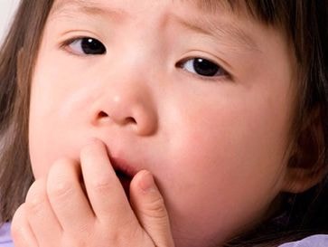 Mách bạn cách xử lý khi trẻ ho do trời nồm