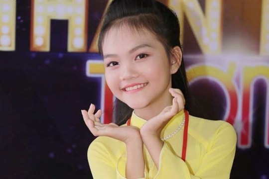 Cô bé Nghệ An hát dân ca khiến NSND Thu Hiền vỗ tay không ngớt