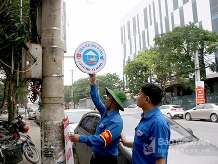 TP.Vinh gắn nhà vệ sinh công cộng với quán cà phê