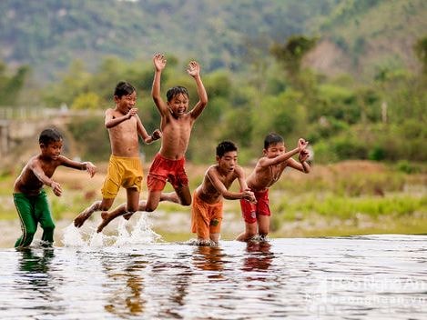 Khoảnh khắc bình yên tuyệt đẹp trên sông Giăng xứ Nghệ