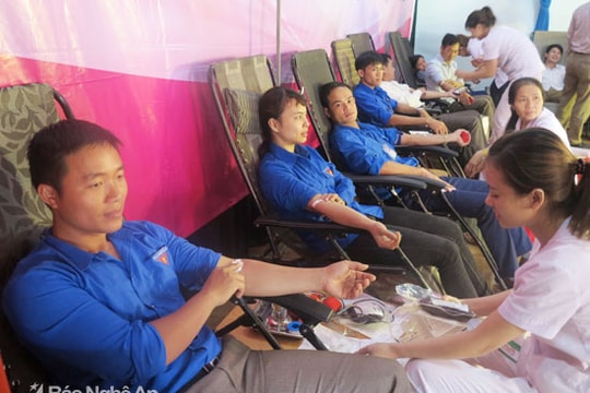 Gần 760 tình nguyện viên hiến máu ở Đô Lương