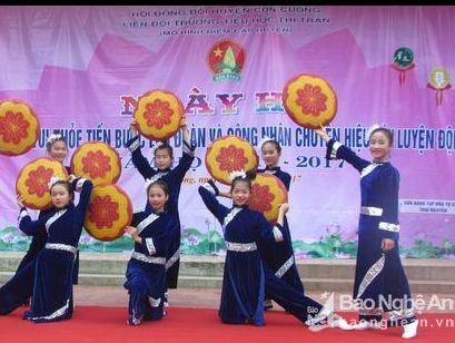 Ngày hội Thiếu nhi vui khỏe Tiến bước lên Đoàn ở Con Cuông