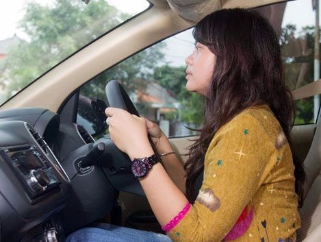 Hài hước tâm thư của ông chồng có vợ vừa thi đỗ bằng lái xe ô tô