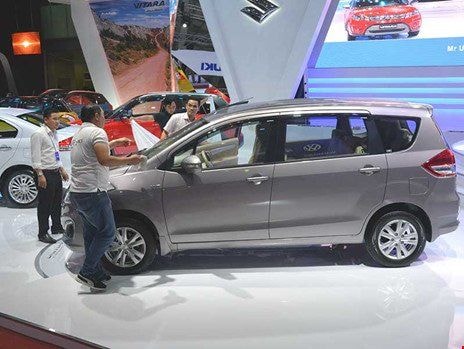 Có nên chờ 2018 mua ô tô giá rẻ?