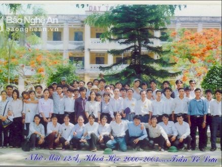 Hàng chục triệu đồng chụp ảnh kỷ yếu chỉ để 'câu like'